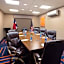 Hampton Inn By Hilton And Suites El Paso-Airport