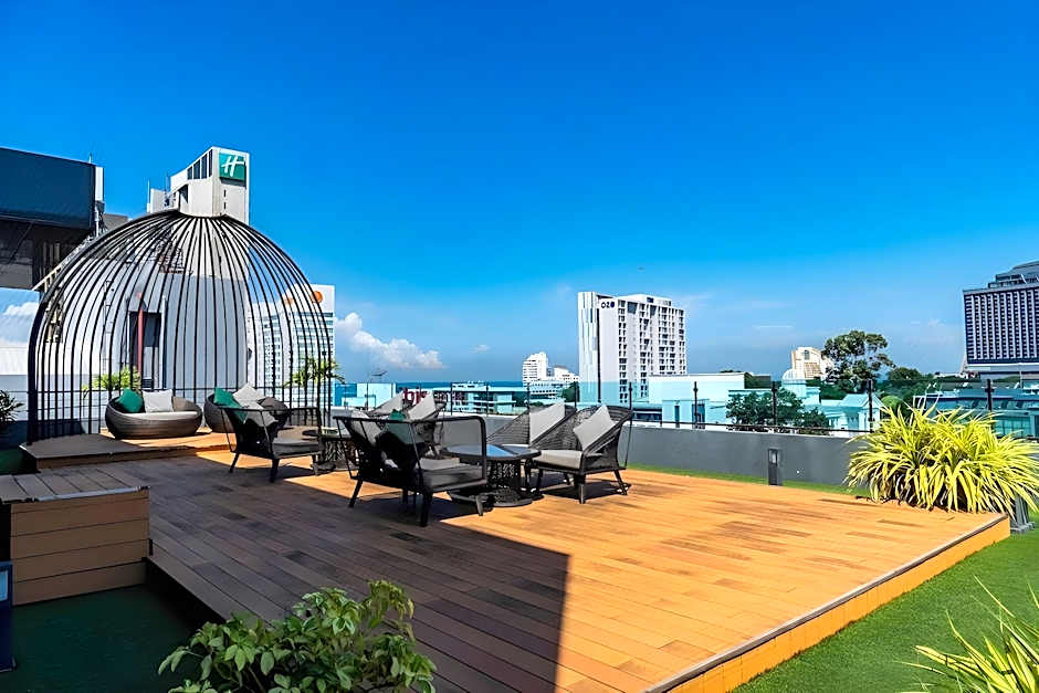 Empress Pattaya Hotel