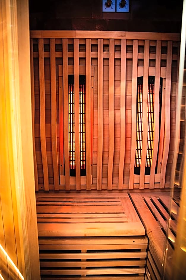 Loveroom Very Good Trip chambre avec jacuzzi privatif