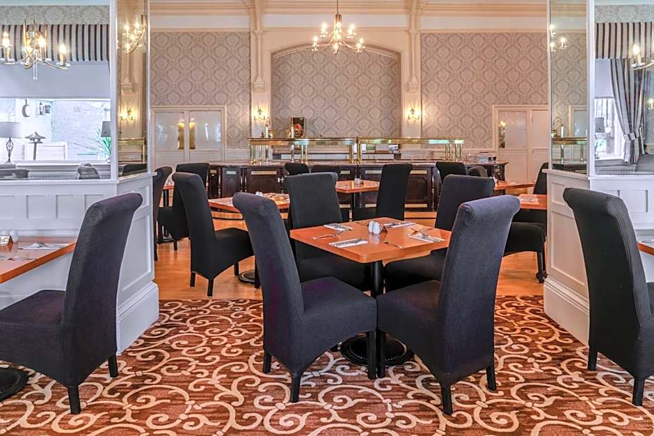 Clifton Hotel