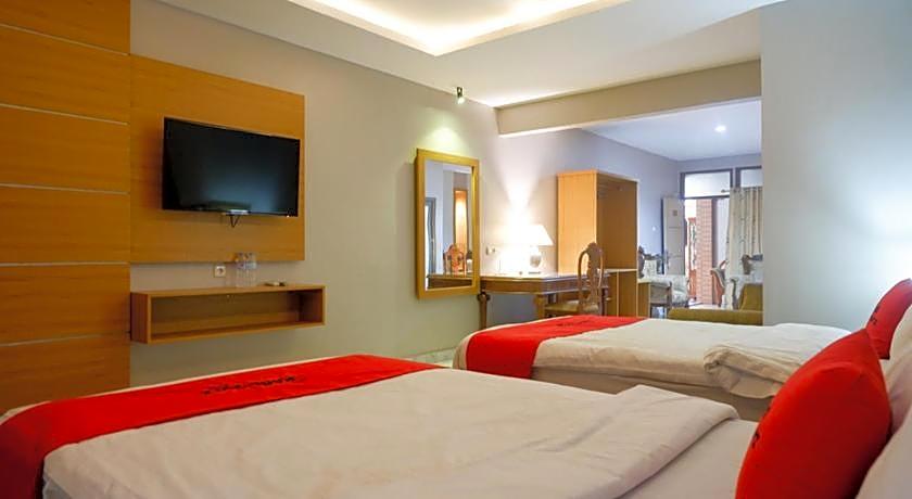 RedDoorz Plus @ Hotel Srikandi Kendari