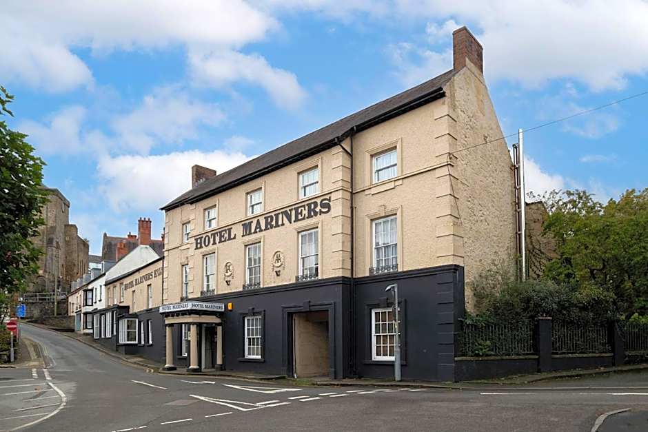 Mariners Hotel