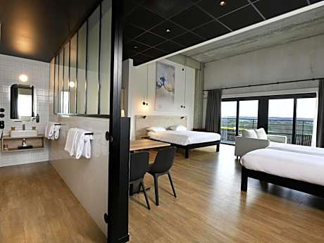 Apartment with Balcony