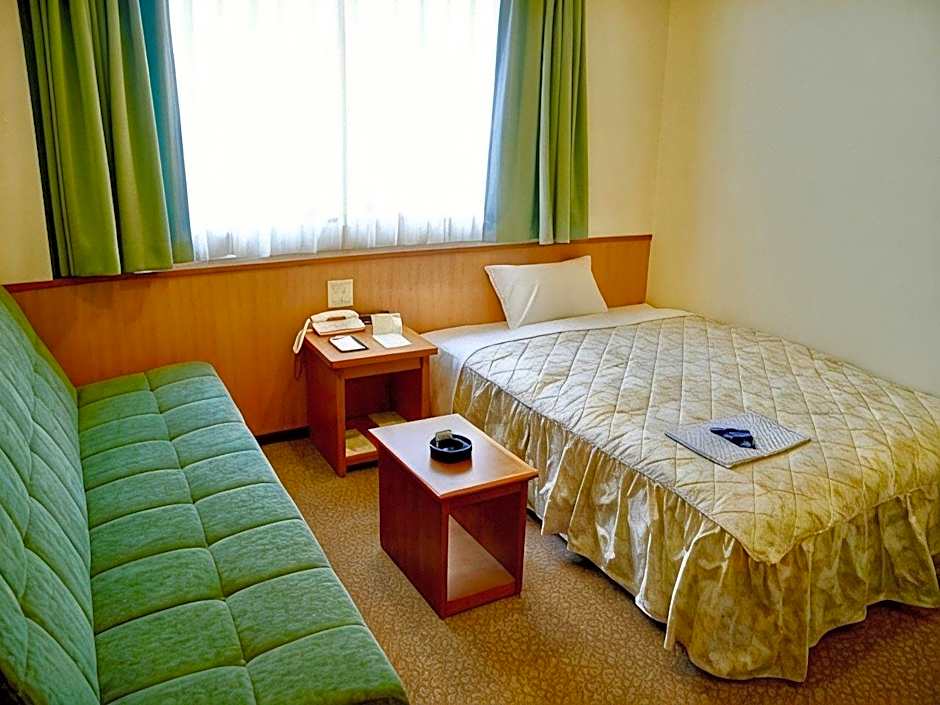 Yonago Universal Hotel