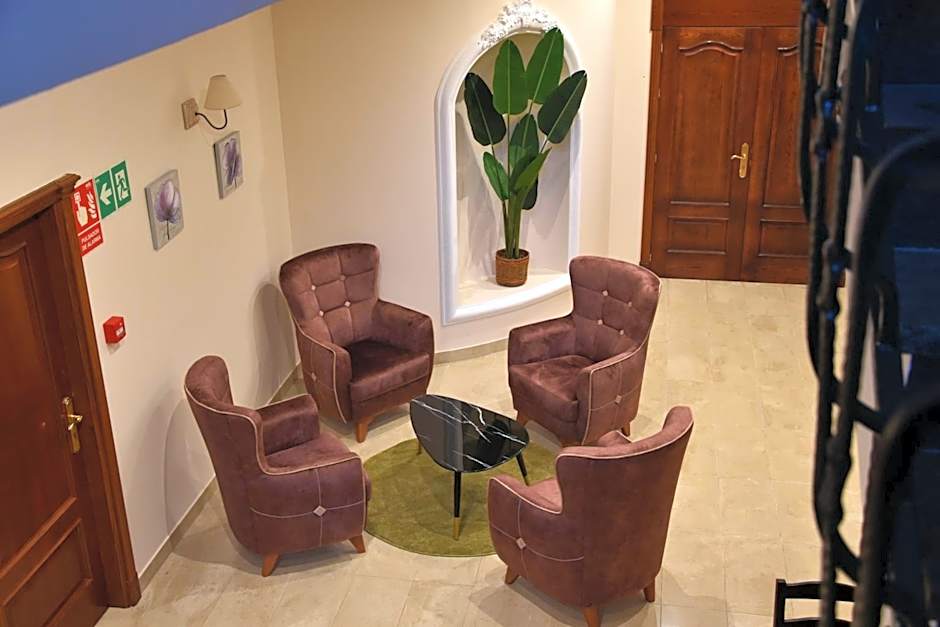 HOTEL LOS CAÑAS