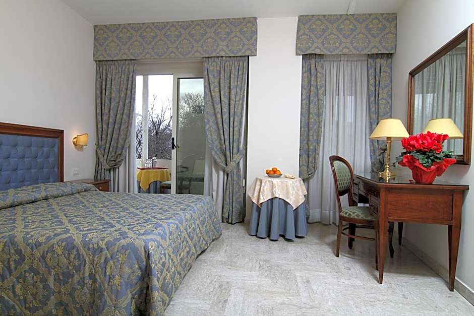 Mondial Park Hotel
