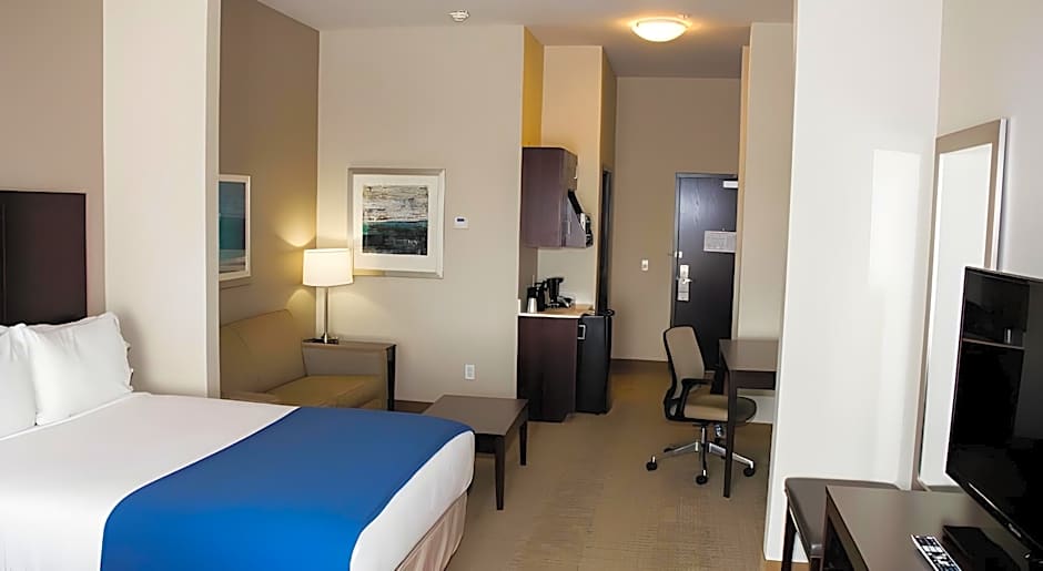 Holiday Inn Express and Suites Sikeston By IHG