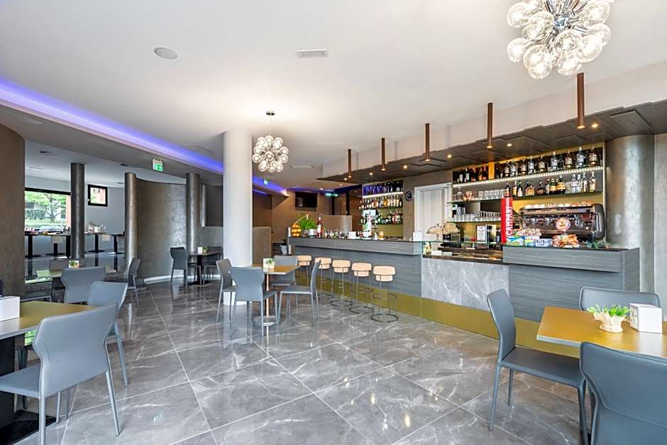 Lake Como Golf Hotel