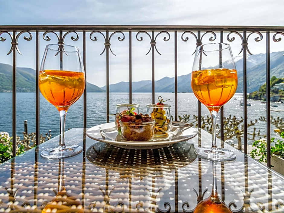 Albergo Carcani by Ketty & Tommy