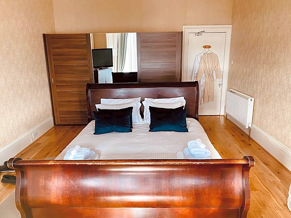 Ardmor Guest House