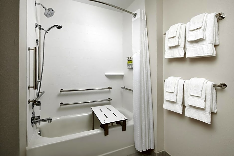 Holiday Inn Express & Suites Gulf Breeze - Pensacola Area, an IHG Hotel