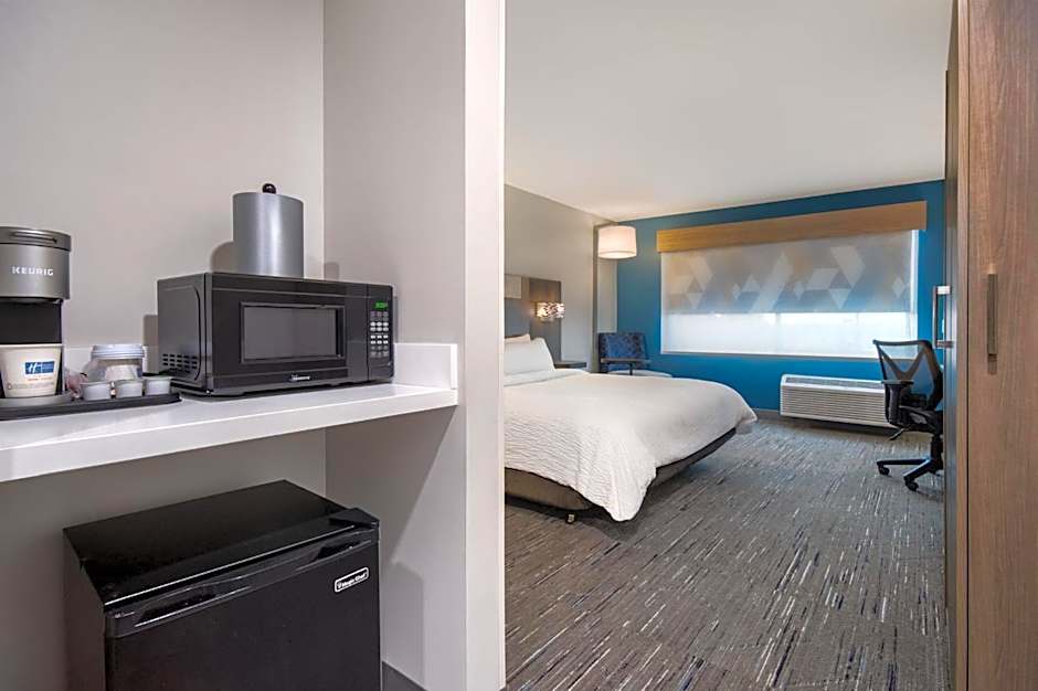 Holiday Inn Express & Suites Muskegon - Grand Haven By IHG