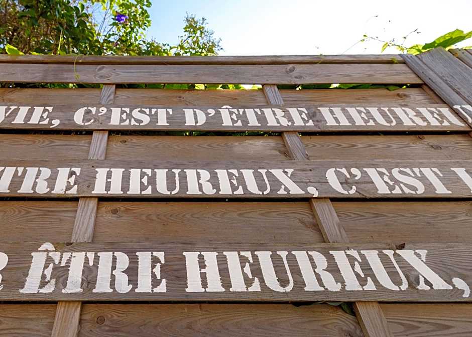 Hôtel & Studios Astor