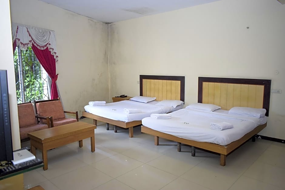 Hotel Preethi Palace