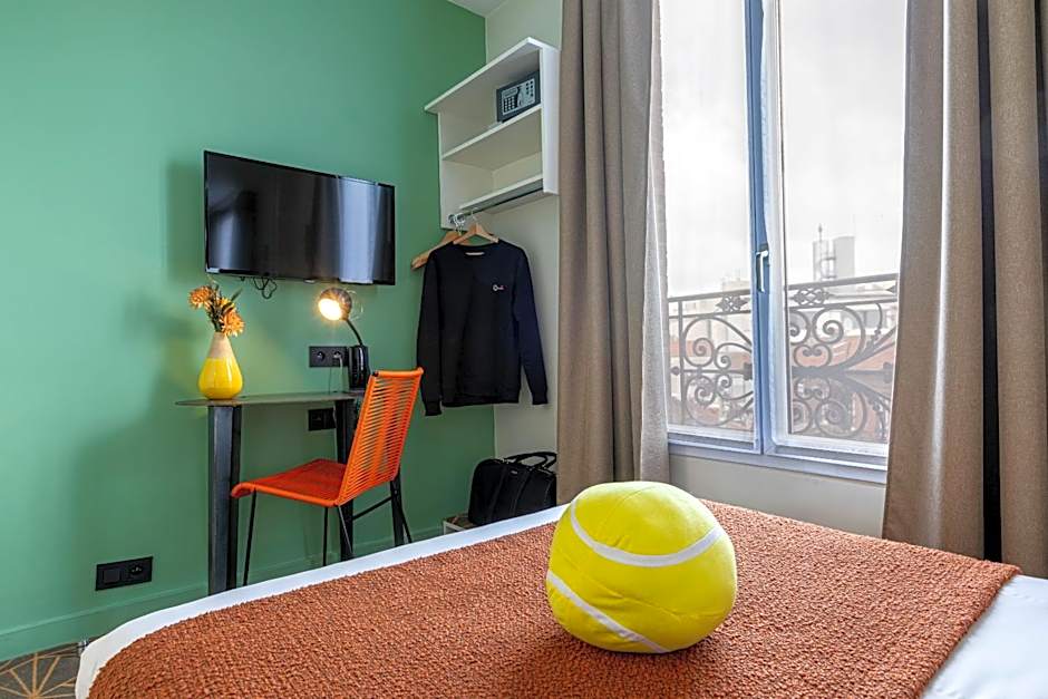 Hotel Olympic by Patrick Hayat