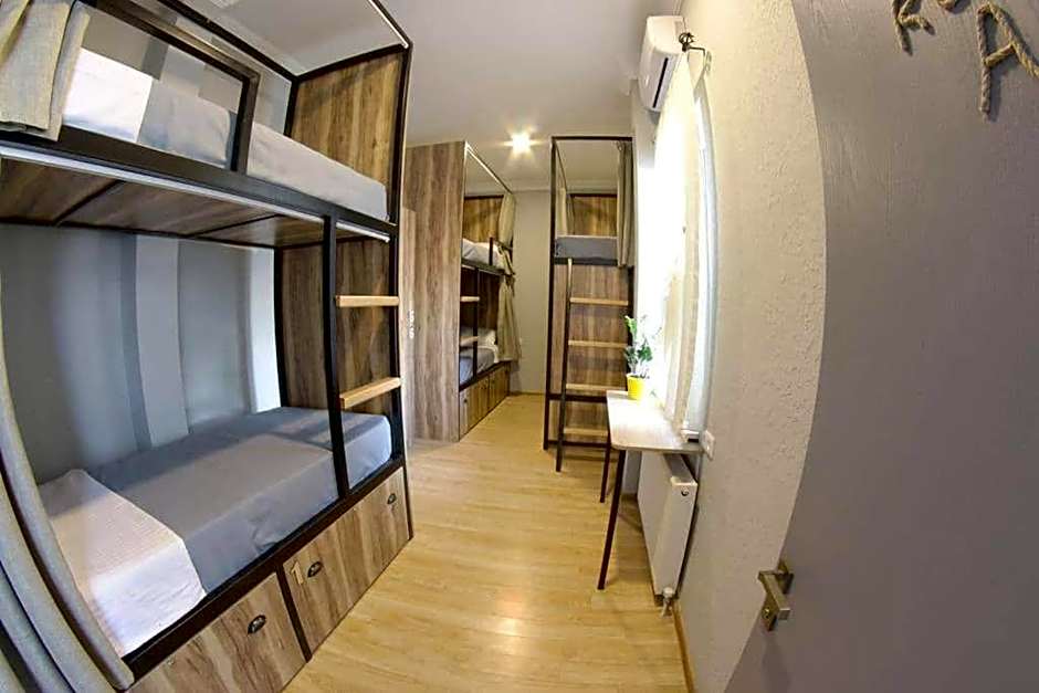 Hostel Nomad
