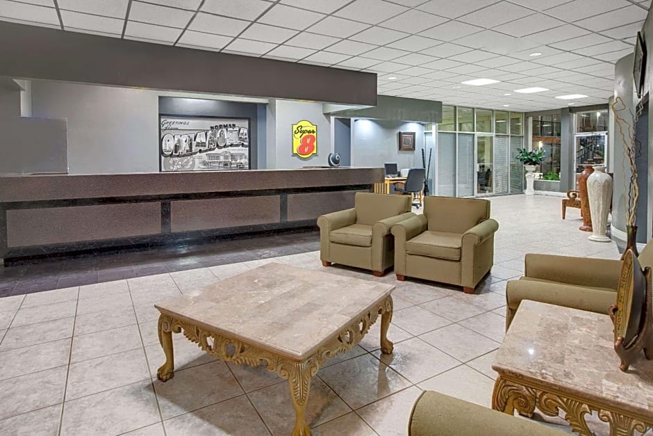 Super 8 by Wyndham Norman