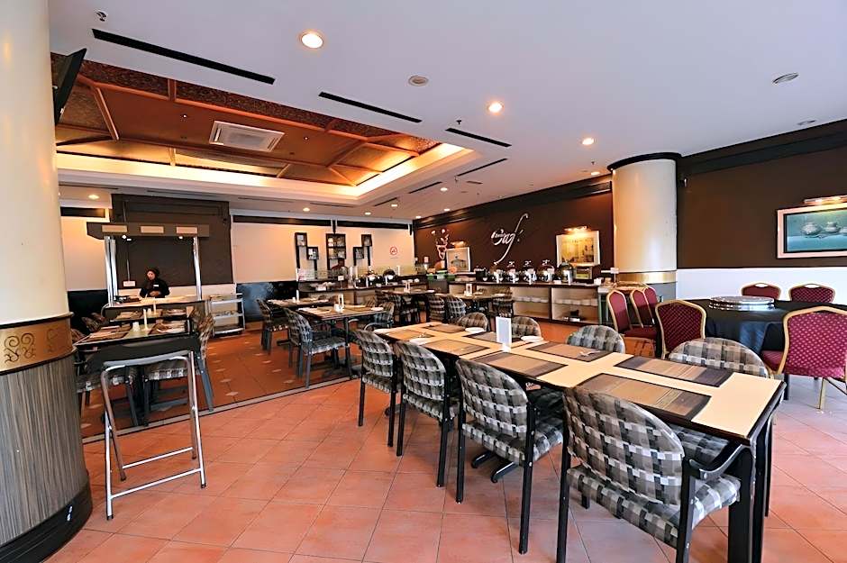 Emerald Puteri Hotel