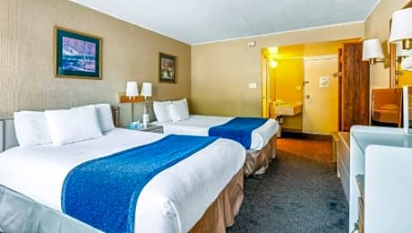 Queen Room with Two Queen Beds