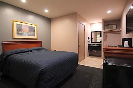 Queen Room - Disability Access