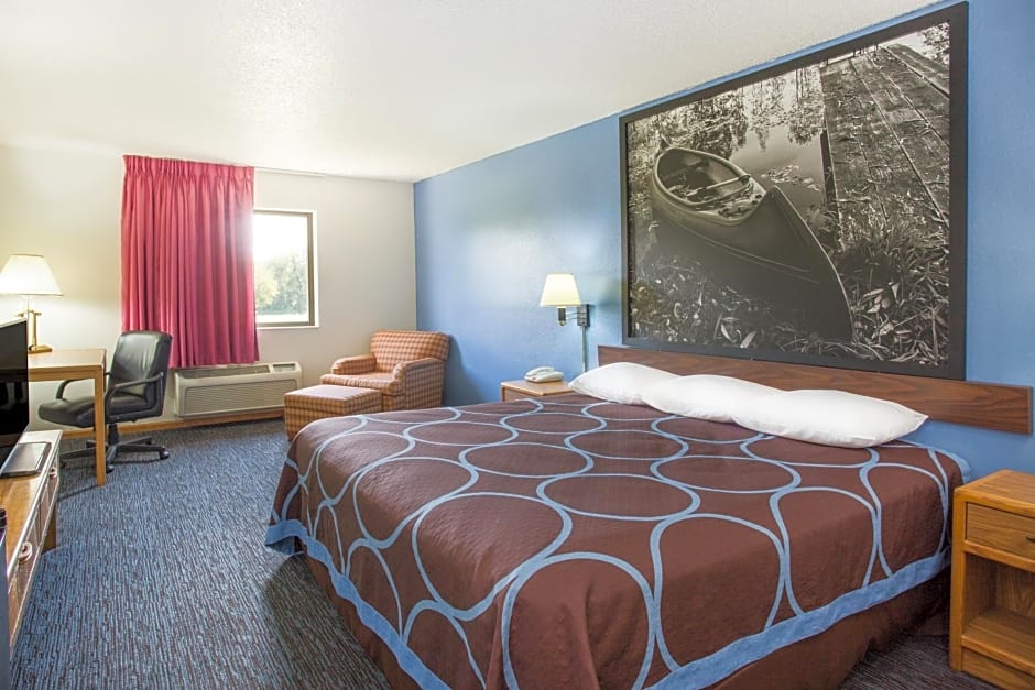 Super 8 by Wyndham Monmouth IL