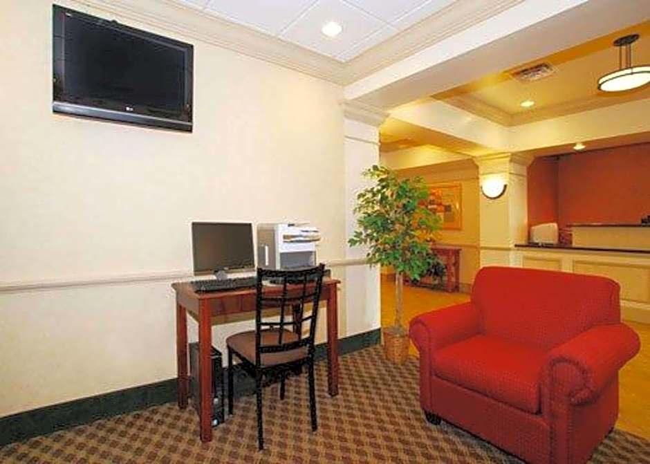 Quality Inn Parsons North