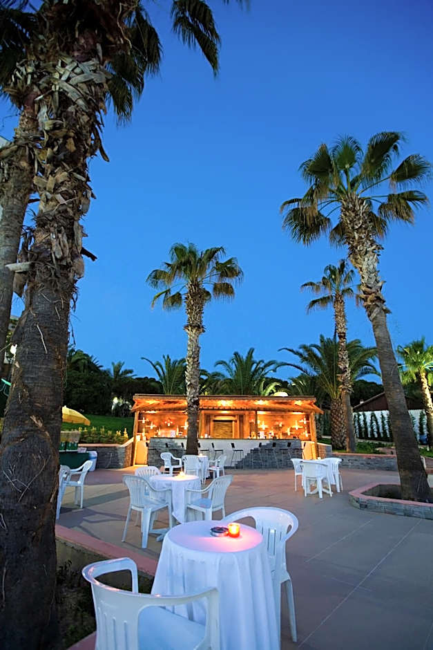 Fantasia Deluxe Hotel