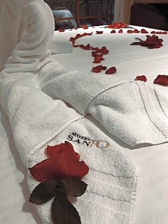 Studio with Spa Bath