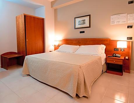 Double Room Single Use