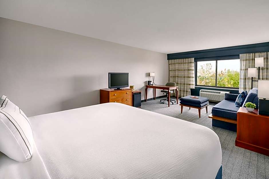 Courtyard by Marriott Sacramento Folsom