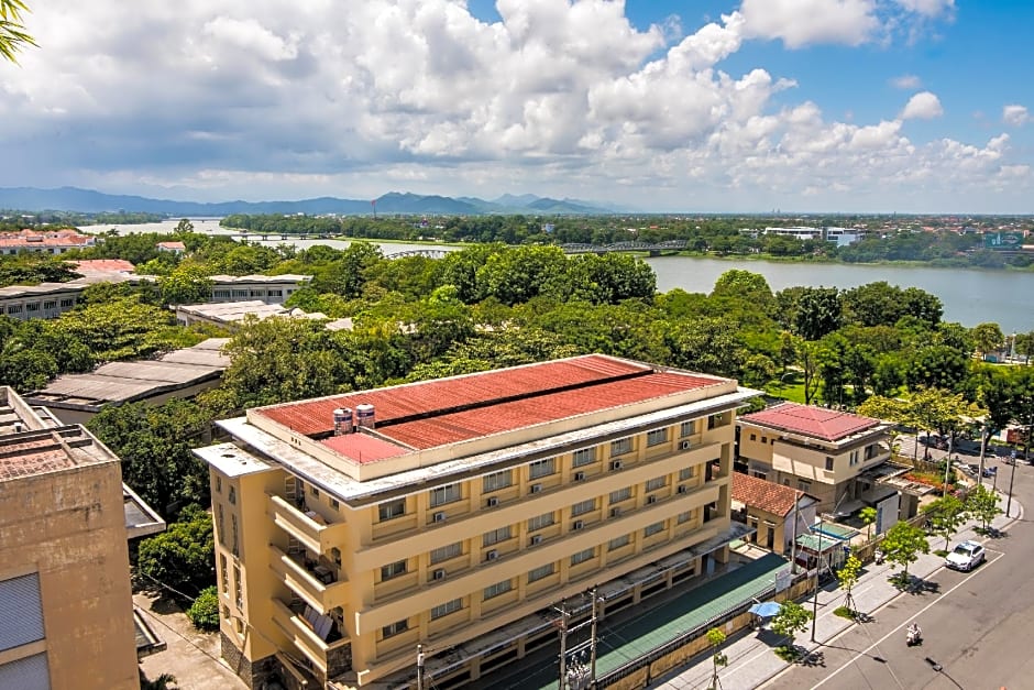 The Sunriver Boutique Hotel Hue