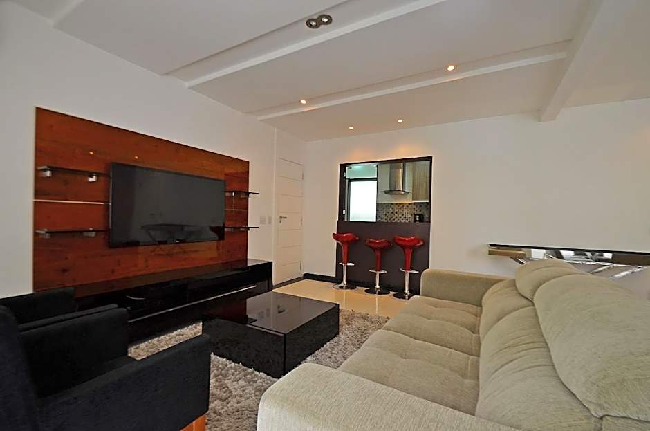 Comfortable 3 Bedrooms: Side Sea View