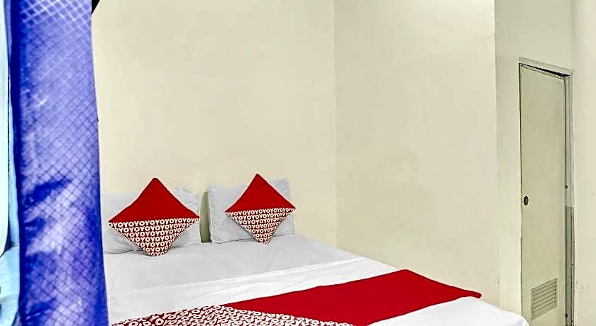 OYO Life 90523 Homestay Jenggolo