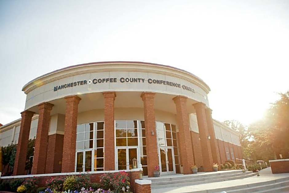 Holiday Inn Express Hotel & Suites Manchester Conference Center By IHG