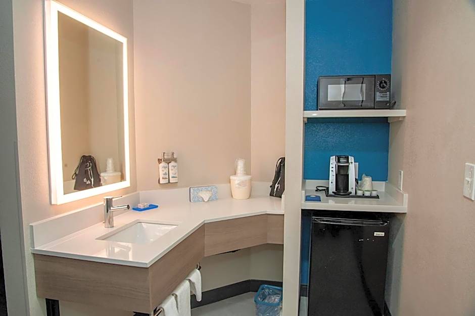 Holiday Inn Express Tucson-Airport by IHG
