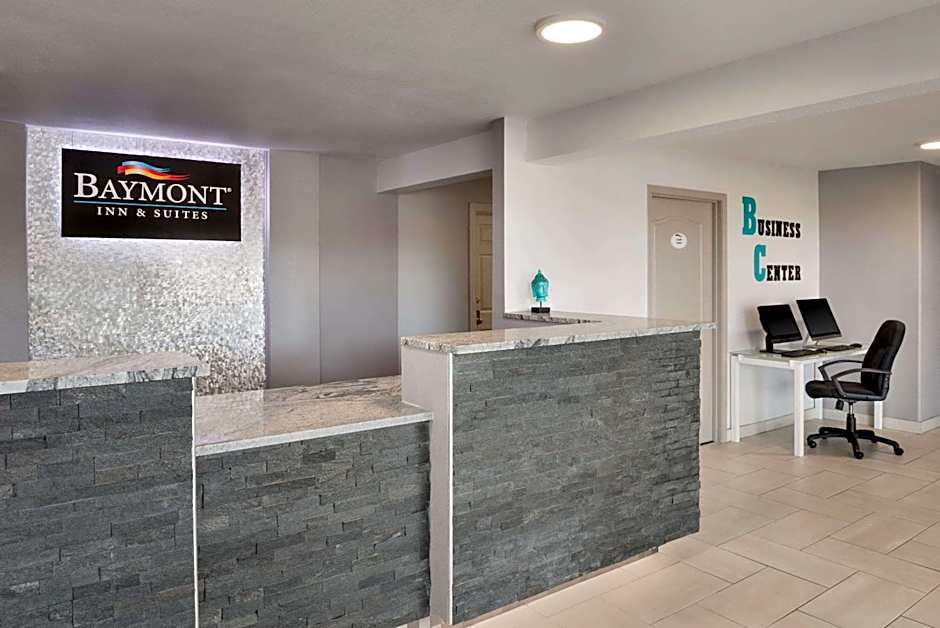 Baymont by Wyndham Des Moines North