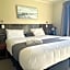 Admirals Motor Inn