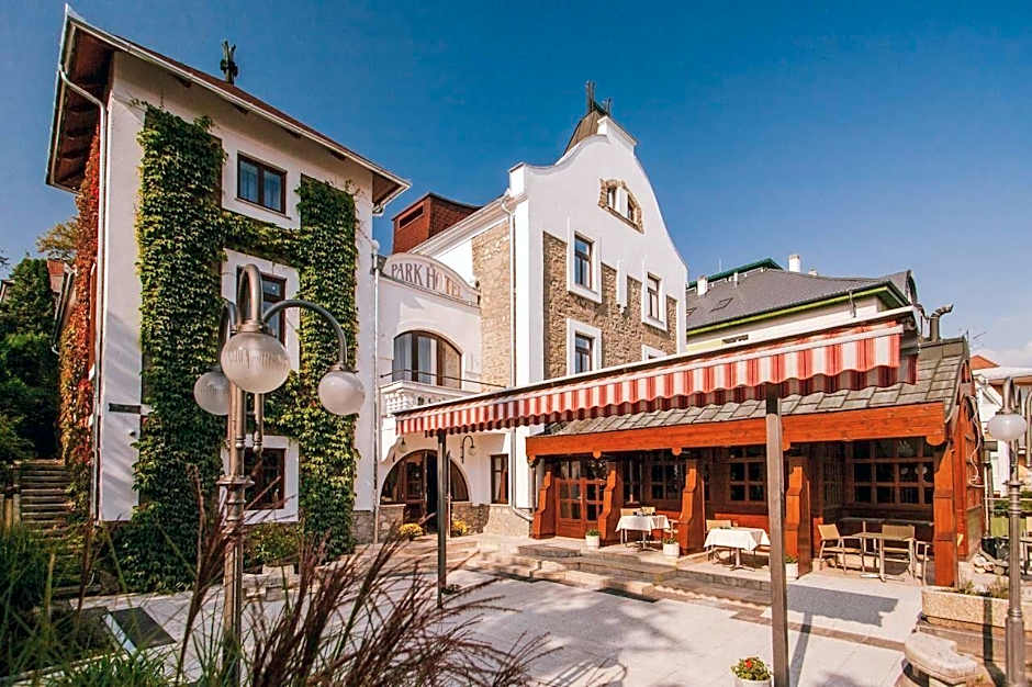 Photo 1 of 21 of Park Hotel Hévíz