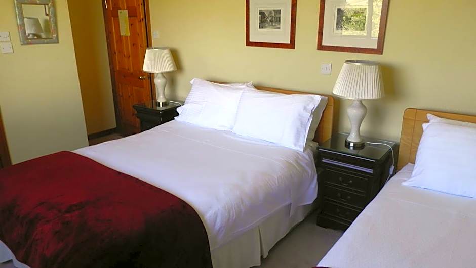 An Dooneen, The Hurley Farm B&B
