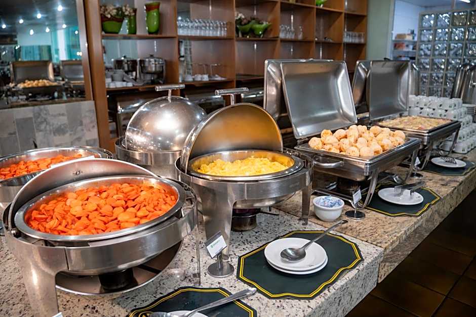Nacional Inn Poços de Caldas - Lazer completo e Gastronomia no Centro
