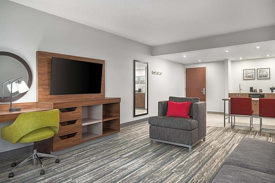 Hampton Inn & Suites Charlotte-Arrowood Rd.