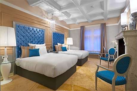 Grand Luxury Room with Double Double Beds