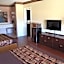 Anaheim Astoria Inn & Suites