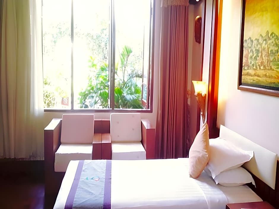 Shwe Yee Pwint Hotel