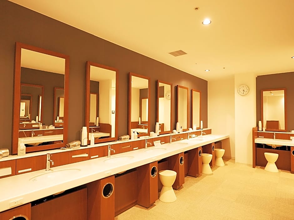 First Cabin Haneda Terminal 1