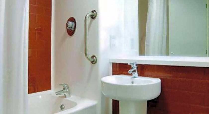 Travelodge Bradford Central