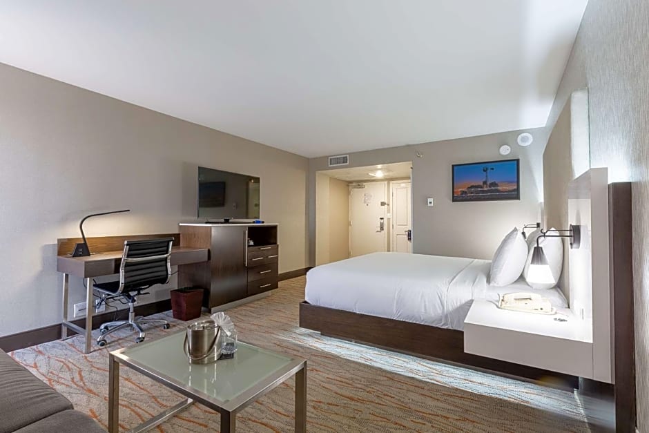 DoubleTree By Hilton Dallas Richardson