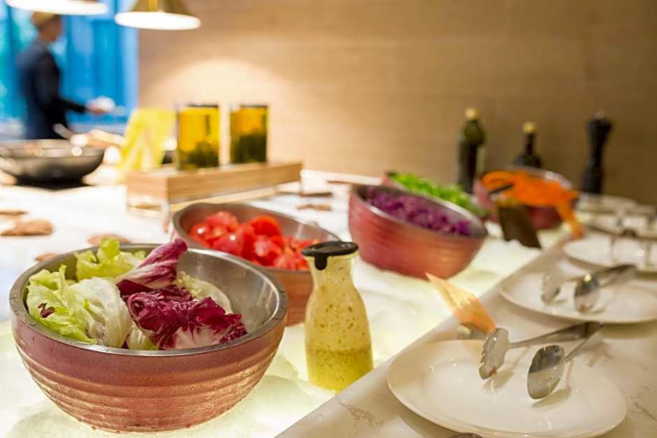 Q-Box Hotel Shanghai Sanjiagang