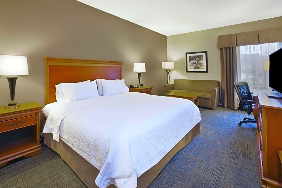 Hampton Inn By Hilton Richmond-West