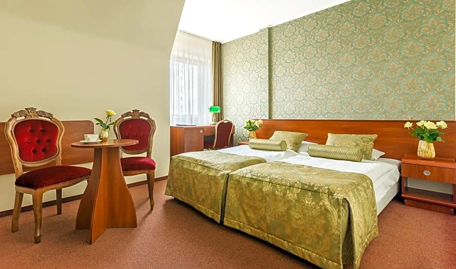 Leśna Perła - Restauracja i Pokoje Hotelowe